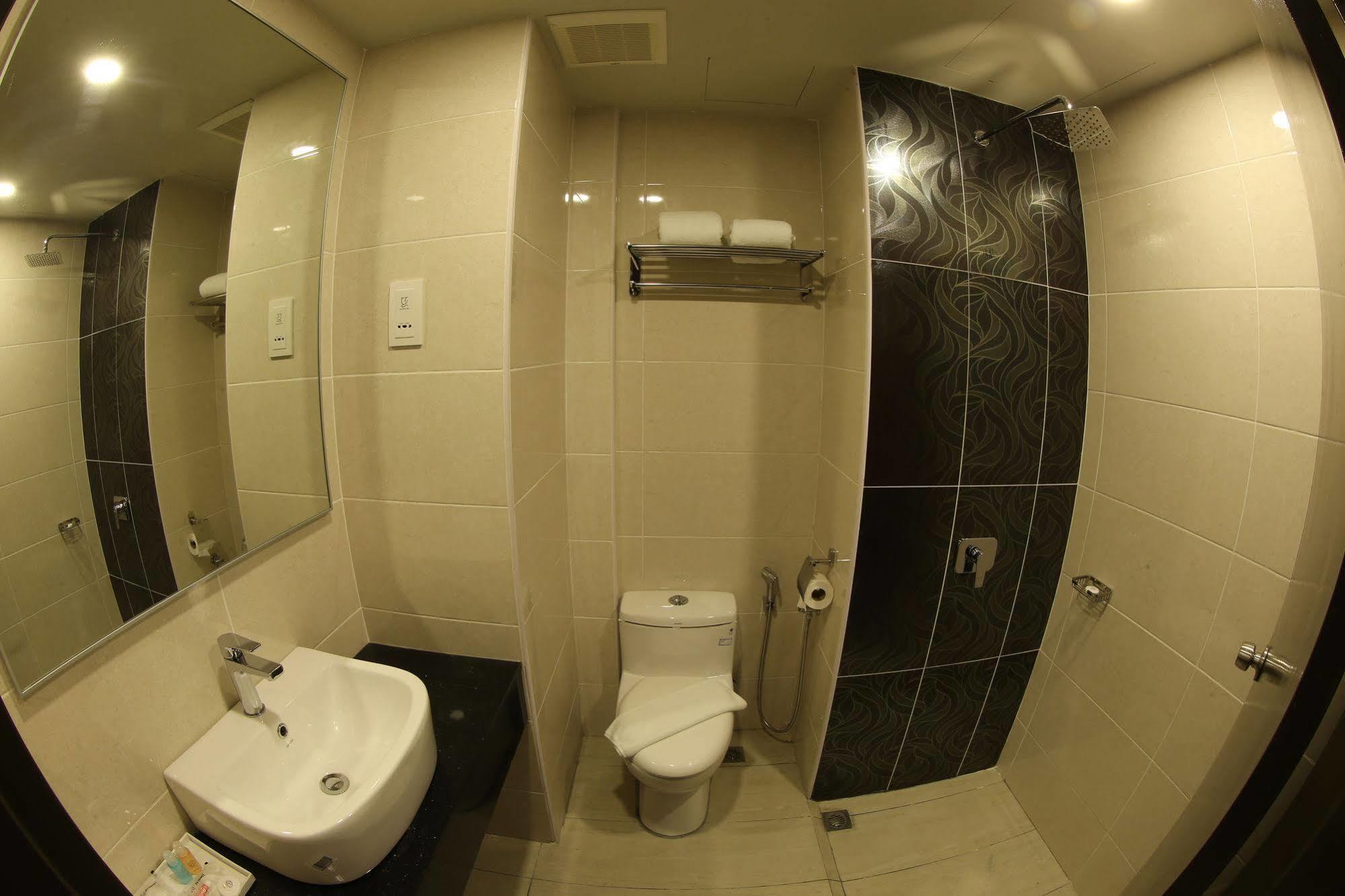 Hotel Sem9 Senai Kulai Exteriér fotografie