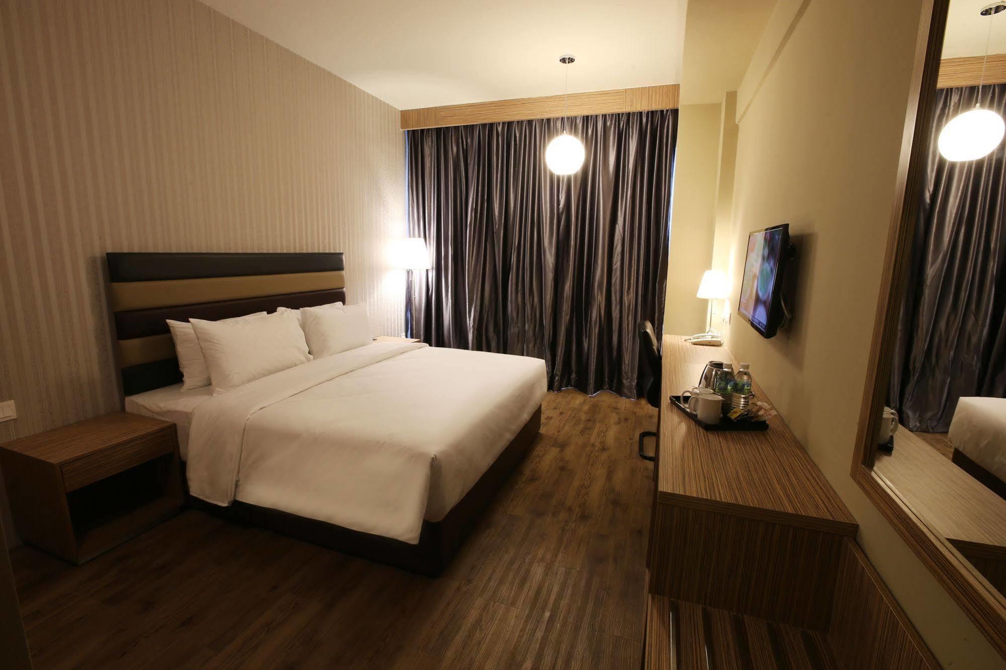 Hotel Sem9 Senai Kulai Exteriér fotografie